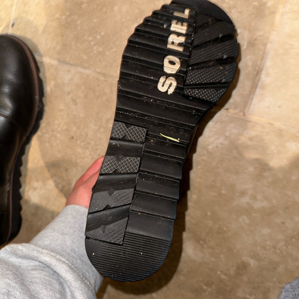 Sorel winter booties